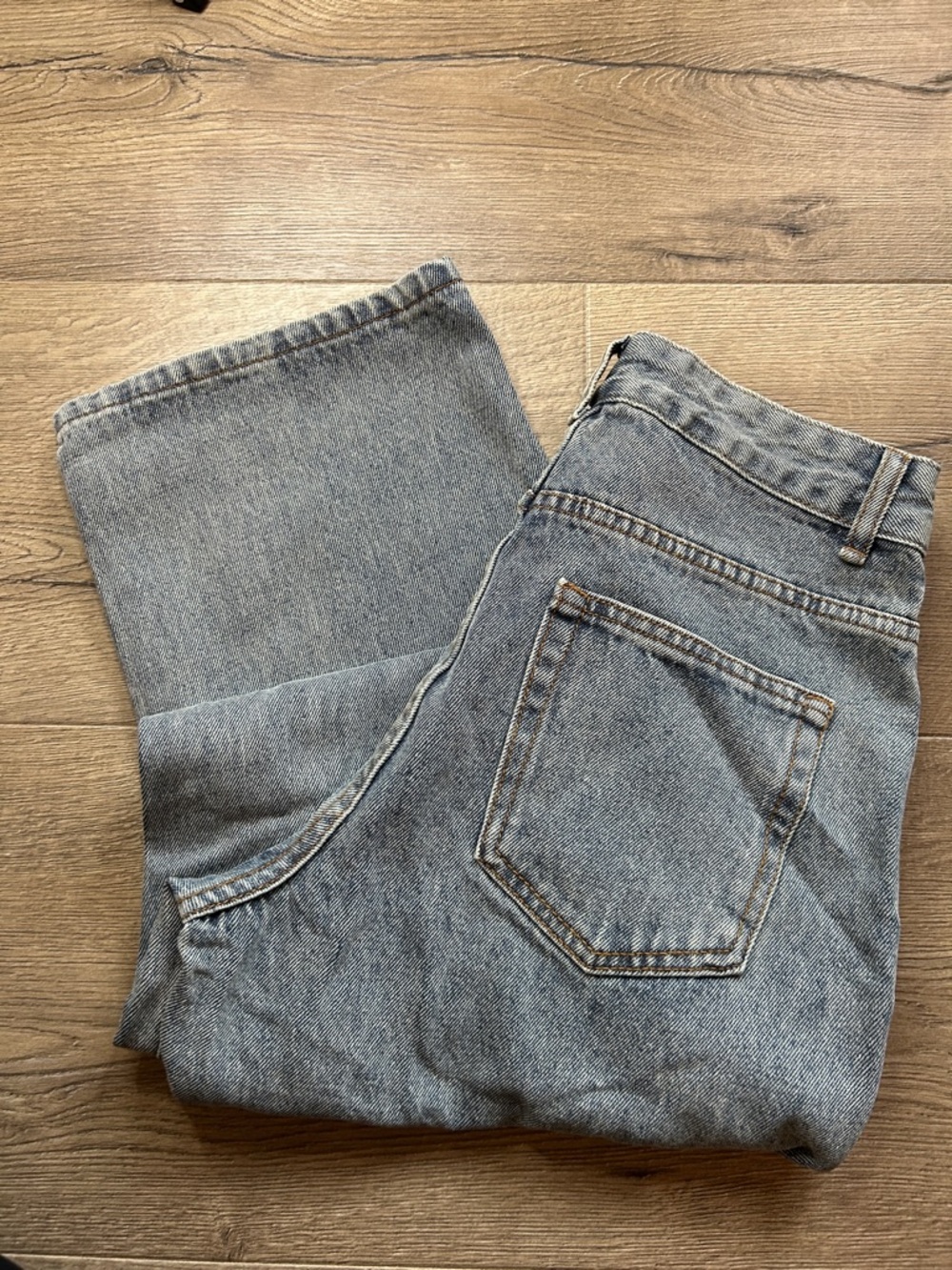 Straight Leg Women's Jeans in Distressed Light Blue - Picture 4 of 5